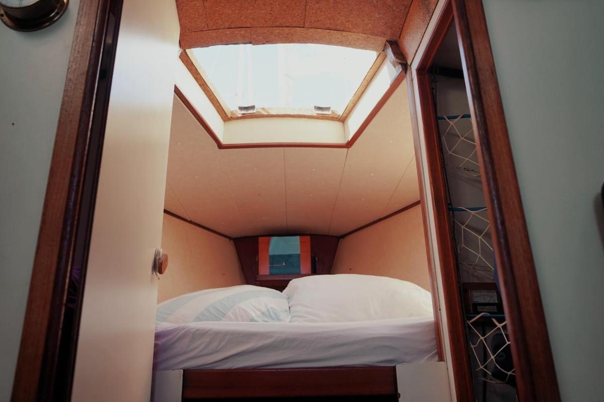 ホテル Cozy Lisbon Marina Sleepaboard - Sail Away エクステリア 写真