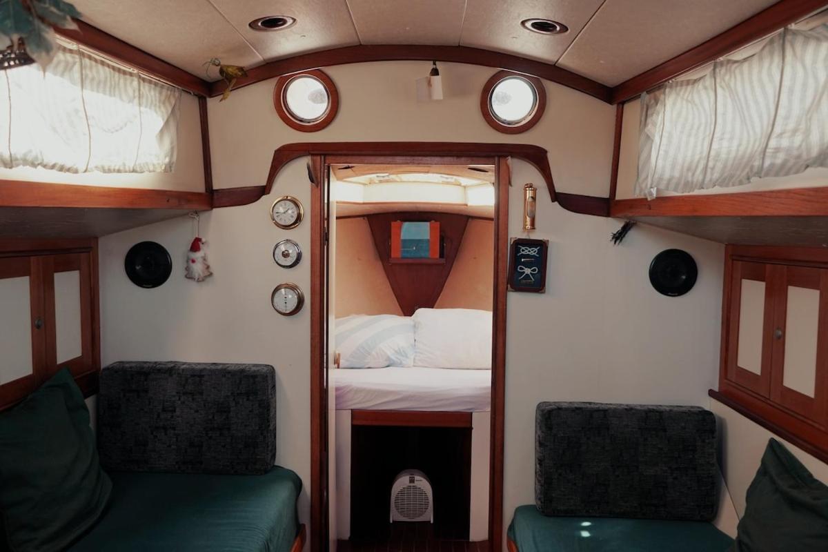 ホテル Cozy Lisbon Marina Sleepaboard - Sail Away エクステリア 写真